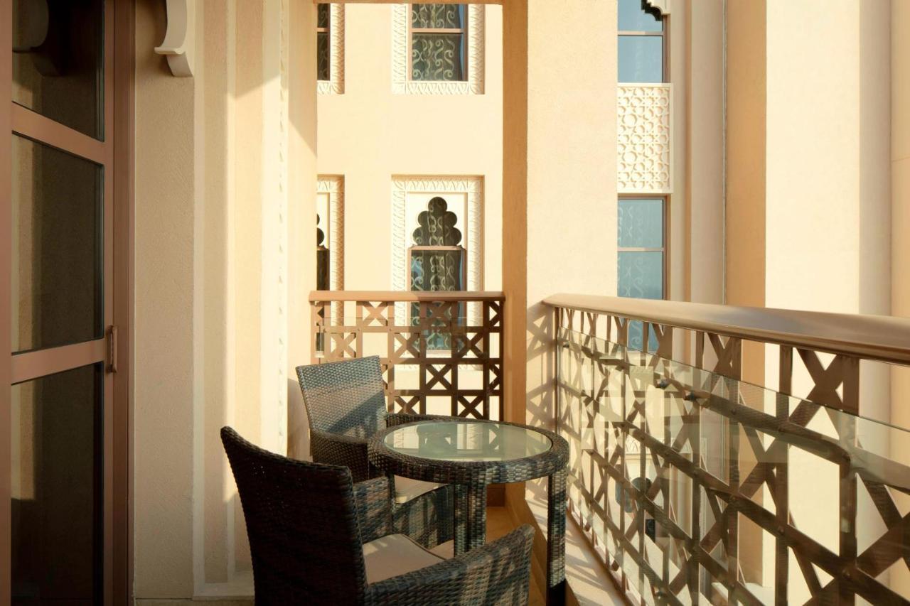 Deluxe King City View Balcony