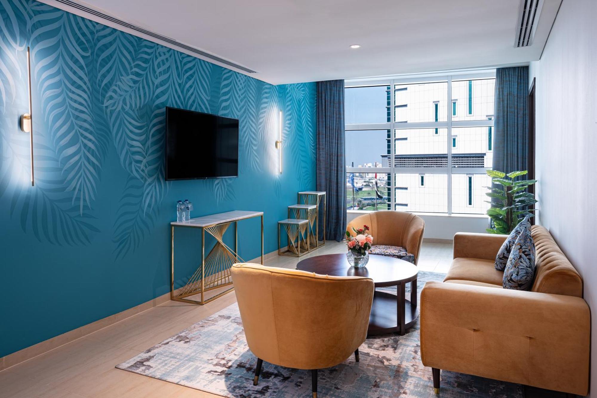 Business Suite mit 1 Schlafzimmer, Kingsize-Bett und Blick auf die Skyline